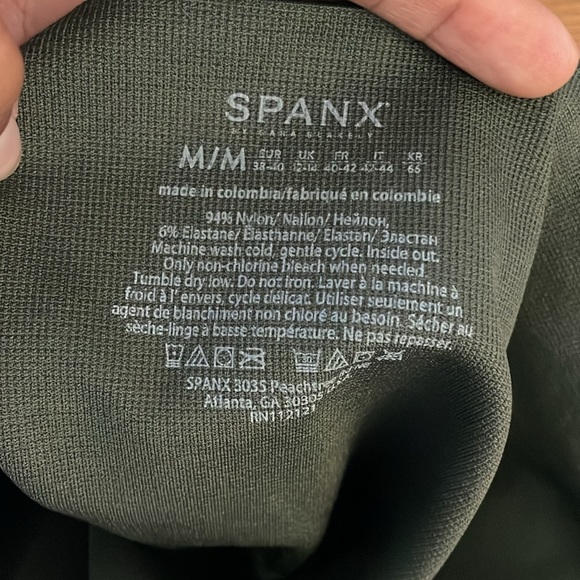 NWT Spanx Look At Me Now High Waisted Seamless Leggings Green Camo Medium - Picture 5 of 6